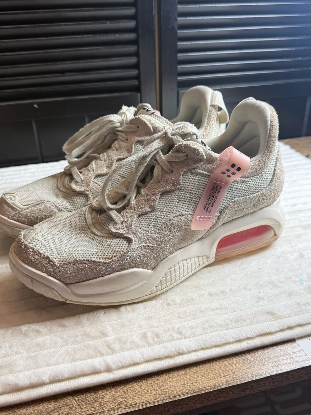 Jordan Women's Cream and Pink Low-Top Sneakers